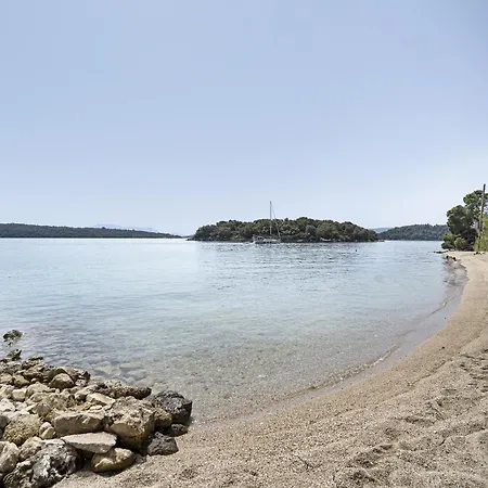 Mezoneta 1 * Nydri (Lefkada)